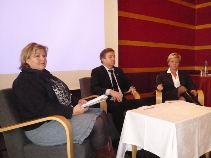 Erna Solber, Tore Hagebakken og Siv Jensen